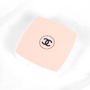 샤넬 르 블랑 톤-업 로지 쿠션 11g [백화점 제품](당일발송/백화점선물포장가능)